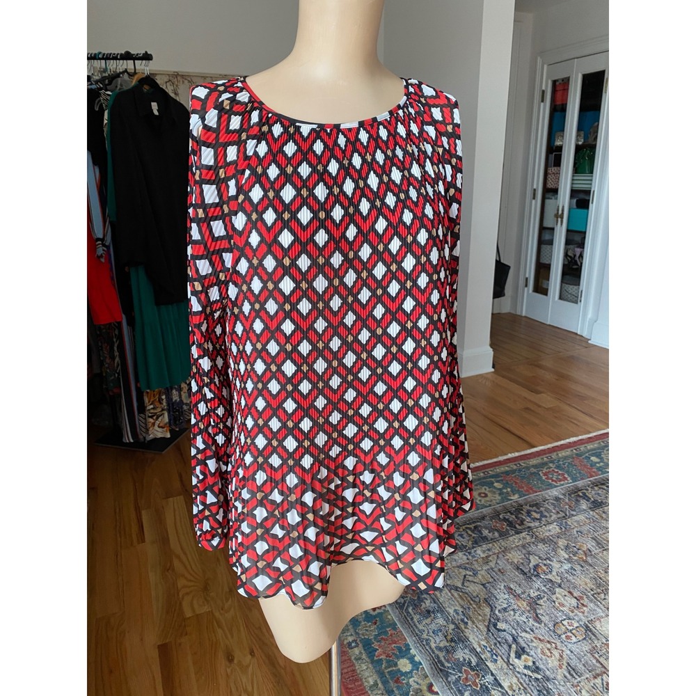 Chicos Pleated Geometric Print Blouse Womens Size 3 Red Black‎ White Gold